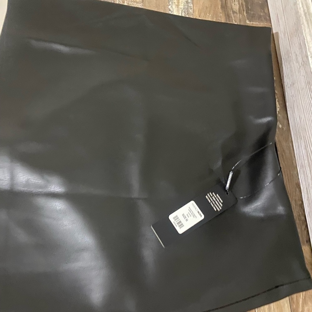 Fashion nova skirt